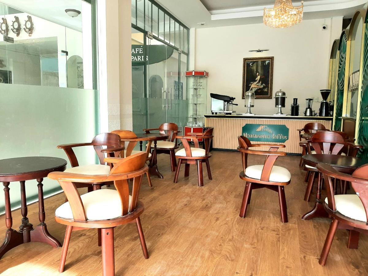 Le Petit Paris Hotel